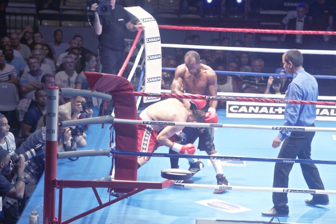 Championnat du monde de boxe: N'Dam écourte le spectacle! Championnat du monde de boxe: N'Dam écourte le spectacle!