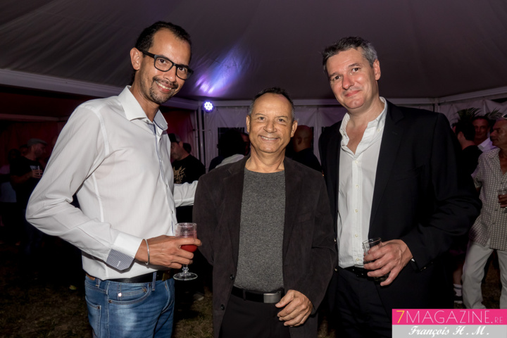 Jo Vany, José Payet du Studio Oasis et Patrick Mathieu, directeur régional de la Sacem Jo Vany, José Payet du Studio Oasis et Patrick Mathieu, directeur régional de la Sacem