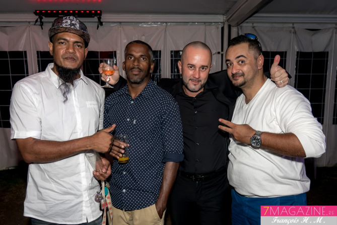 Atep et Sopra Sound (à droite) avec des invités Atep et Sopra Sound (à droite) avec des invités