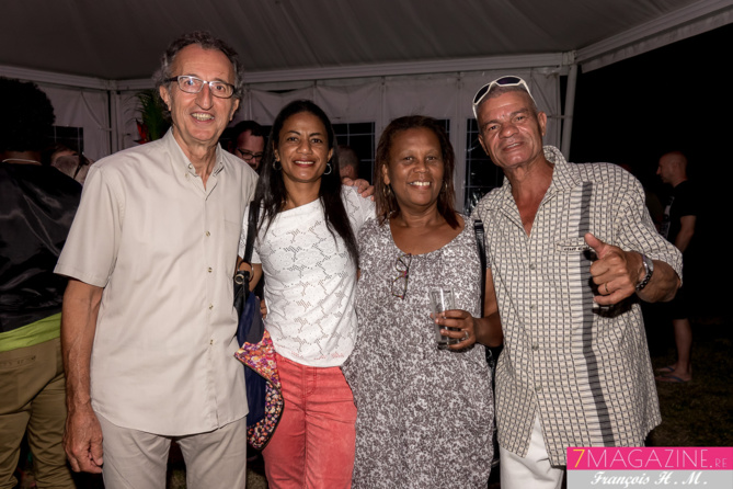 Alain Courbis, une invitée, Louisette Lombe, éditrice, et Patrick Lartin Alain Courbis, une invitée, Louisette Lombe, éditrice, et Patrick Lartin