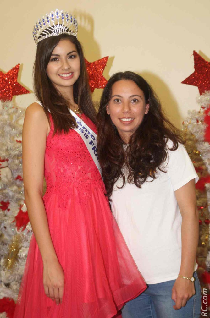 Ambre N'guyen avec les enfants au CHU Saint-Pierre: des sourires et des étoiles plein les yeux! Ambre N'guyen avec les enfants au CHU Saint-Pierre: des sourires et des étoiles plein les yeux!