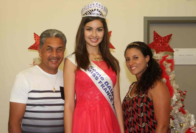 Ambre N'guyen avec les enfants au CHU Saint-Pierre: des sourires et des étoiles plein les yeux! Ambre N'guyen avec les enfants au CHU Saint-Pierre: des sourires et des étoiles plein les yeux!