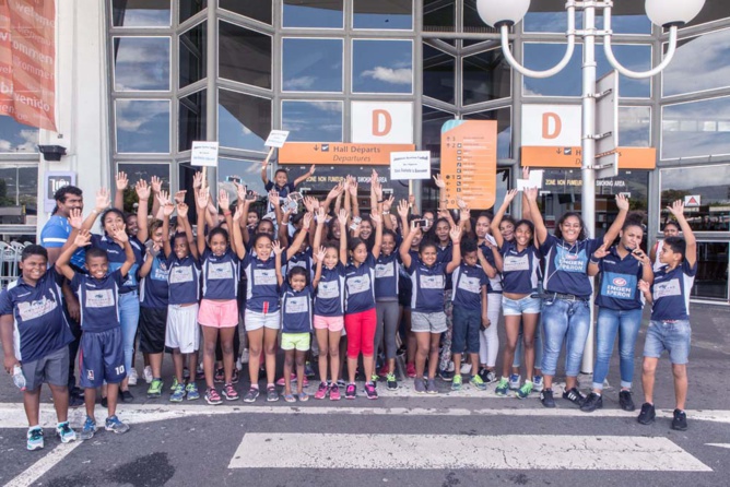 Les fans réunionnais, fiers de voir les Bleues! Les fans réunionnais, fiers de voir les Bleues!
