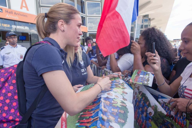L'équipe de France féminine de foot: accueillies en stars!