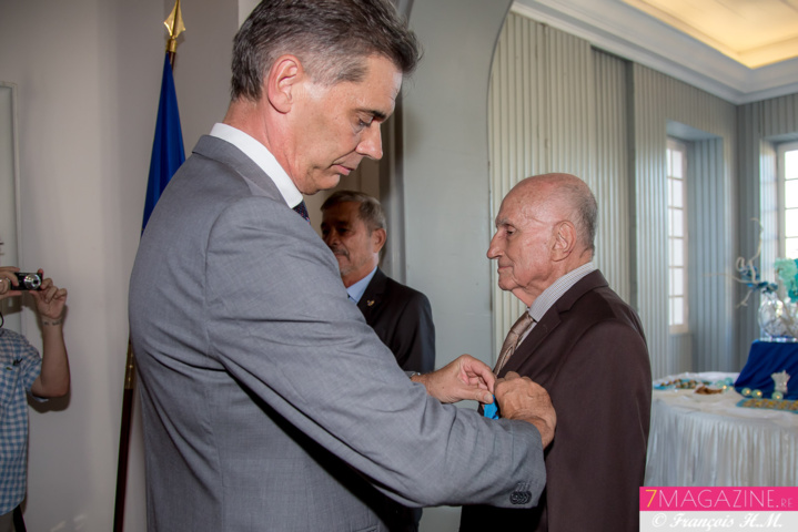Paul Versini-Trollé est fait chevalier de l'Ordre National du Mérite