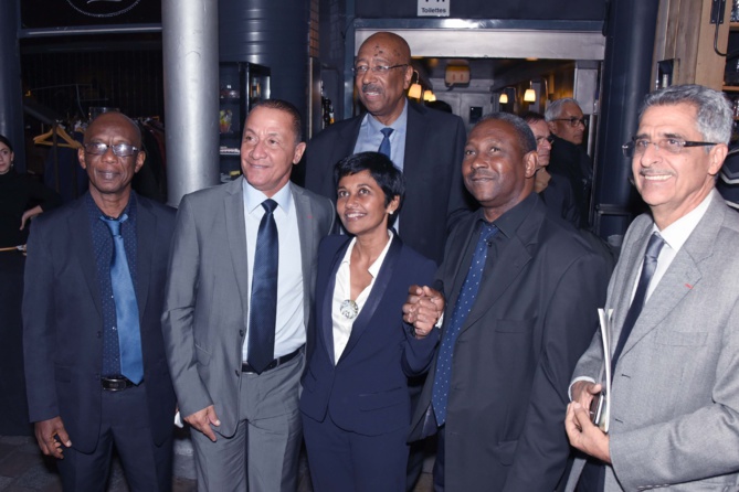 La Ministre entourée d’élus guyanais, dont Rodolphe Alexandre, Georges Patient, Antoine Karam.... La Ministre entourée d’élus guyanais, dont Rodolphe Alexandre, Georges Patient, Antoine Karam....