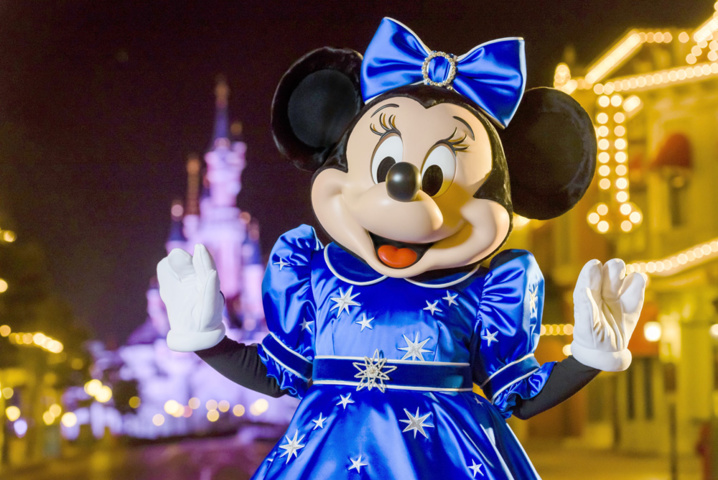 Découvrez les nouveaux looks tendance de Minnie et Mickey! Découvrez les nouveaux looks tendance de Minnie et Mickey!