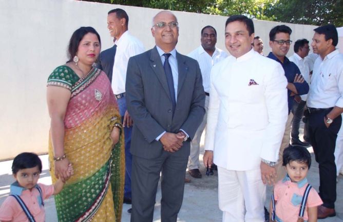 Avec Marie-Joseph Malé, le PDG d'Air Austral Avec Marie-Joseph Malé, le PDG d'Air Austral