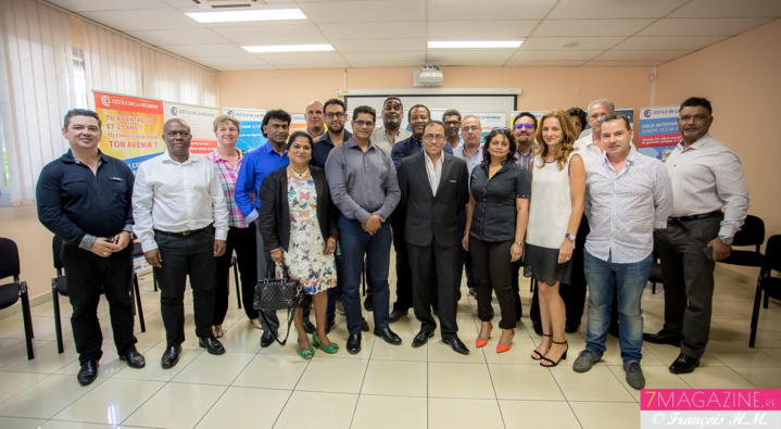 Ibrahim Patel et les élus présents de la CCIR Ibrahim Patel et les élus présents de la CCIR