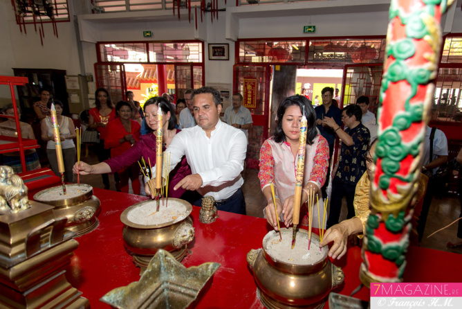 Ericka Bareigts et Didier Robert réunis pour le Nouvel An chinois Ericka Bareigts et Didier Robert réunis pour le Nouvel An chinois