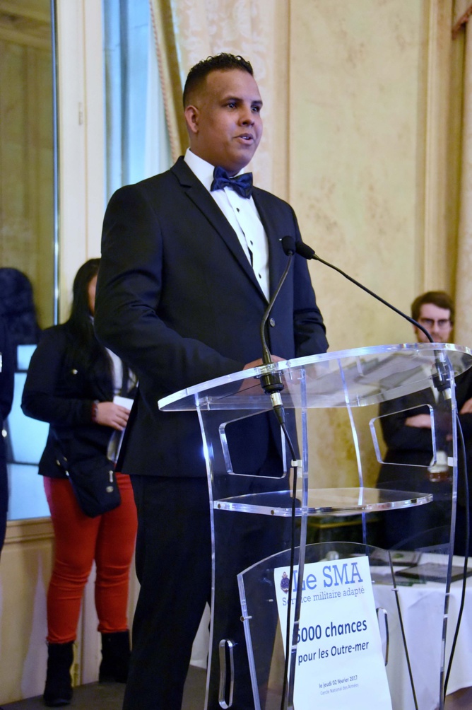 Sébastien Valentin (originaire de Saint-Denis) a témoigné de sa formation de maçon au sein du SMA Sébastien Valentin (originaire de Saint-Denis) a témoigné de sa formation de maçon au sein du SMA