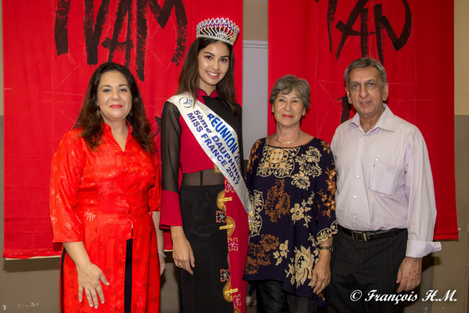 Magali Tarnus, Ambre N'guyen, Josette N'guyen, vice-présidente de l'association, et Aziz Patel Magali Tarnus, Ambre N'guyen, Josette N'guyen, vice-présidente de l'association, et Aziz Patel