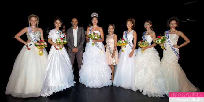 Avec Muriel, la présentatrice Avec Muriel, la présentatrice