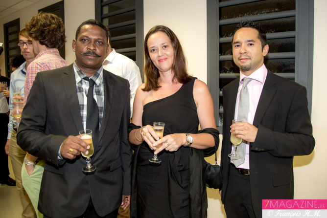 Jean-Claude et son épouse Béatrice, et David Michel, inspecteur Jean-Claude et son épouse Béatrice, et David Michel, inspecteur