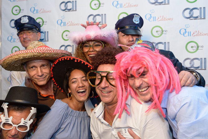 Joyeuse ambiance! Joyeuse ambiance!