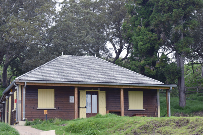 Le couple Khoon-Yam habite juste à côté du gîte Le couple Khoon-Yam habite juste à côté du gîte
