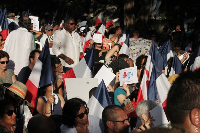 Une foule toute acquise...