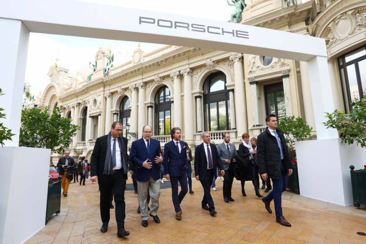 Le Prince Albert II a visité le salon... Le Prince Albert II a visité le salon...