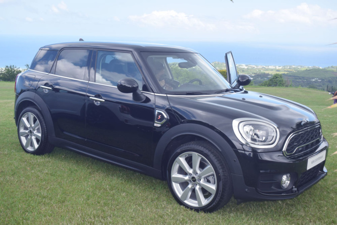 MINI Countryman: deuxième génération, nouveau segment MINI Countryman: deuxième génération, nouveau segment