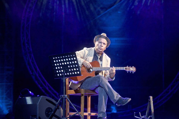 Sully Rivière en spectacle: lu la bien fait d'sortir! Sully Rivière en spectacle: lu la bien fait d'sortir!