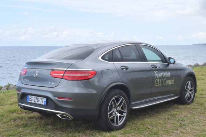 Coupé 4 portes avec hayon Coupé 4 portes avec hayon