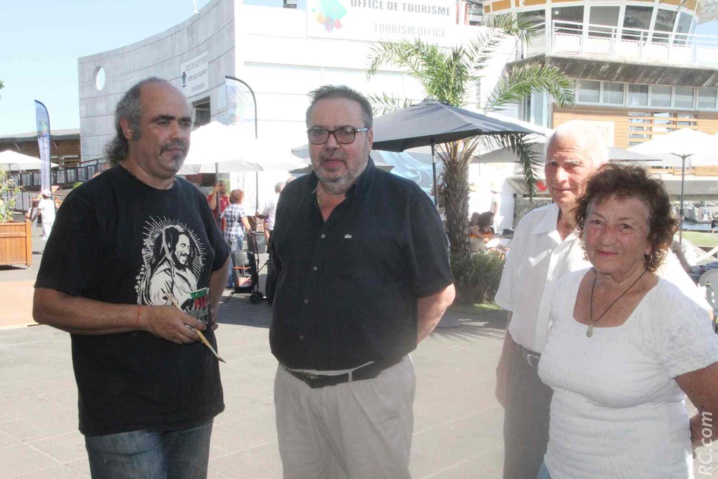 Michel Fontaine est arrivé parmi les premiers, afin de saluer les exposants Michel Fontaine est arrivé parmi les premiers, afin de saluer les exposants