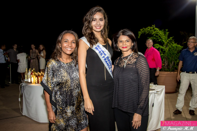 Marie-Alice Sinaman, Ambre N'guyen et Julie Sidiot Marie-Alice Sinaman, Ambre N'guyen et Julie Sidiot