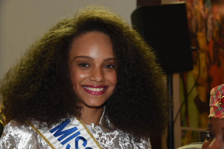 Alicia, une Miss France chouchoutée au Salon de l'Agriculture sur le stand guyanais