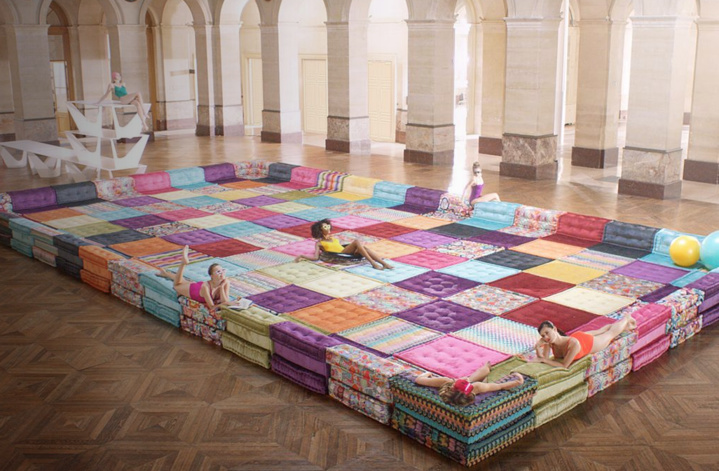 "La Piscine", c'est le thème de la dernière campagne de communication de la marque "La Piscine", c'est le thème de la dernière campagne de communication de la marque