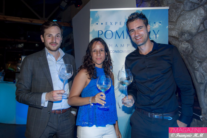 Pommery Blue Sky: dégustation sur glace! Pommery Blue Sky: dégustation sur glace!