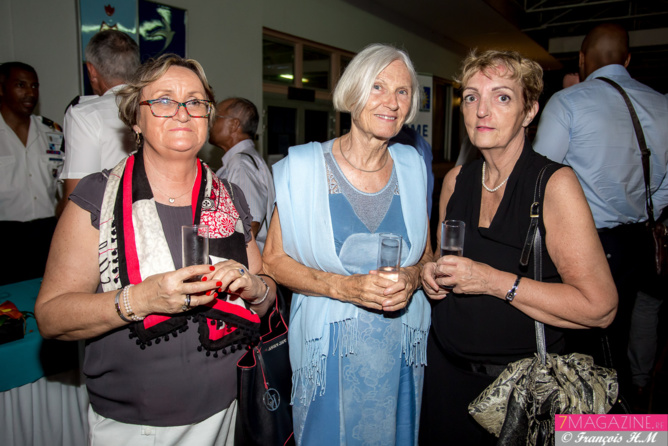Elisabeth Martinazzo, Anne-Marie Polenyck, et Martine Dubois Elisabeth Martinazzo, Anne-Marie Polenyck, et Martine Dubois