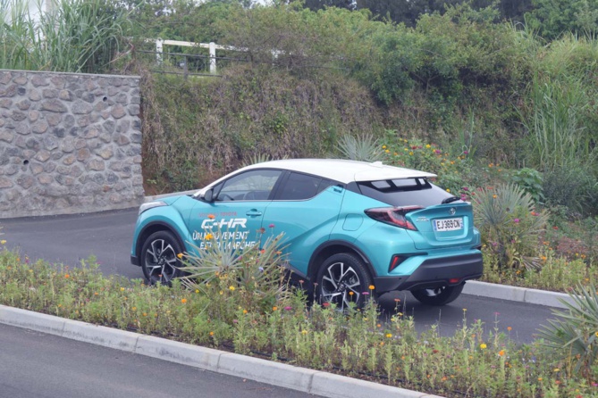 Toyota C-HR: un coupé stylé Toyota C-HR: un coupé stylé