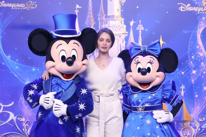 Disneyland Paris fête ses 25 ans: avec John Legend, Teri Hatcher et d'autres stars Disneyland Paris fête ses 25 ans: avec John Legend, Teri Hatcher et d'autres stars