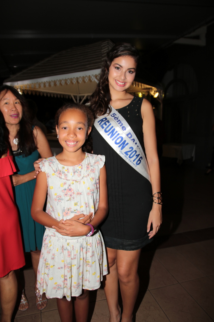 Avec Emma, fille de Marie-Josée Hoareau Avec Emma, fille de Marie-Josée Hoareau