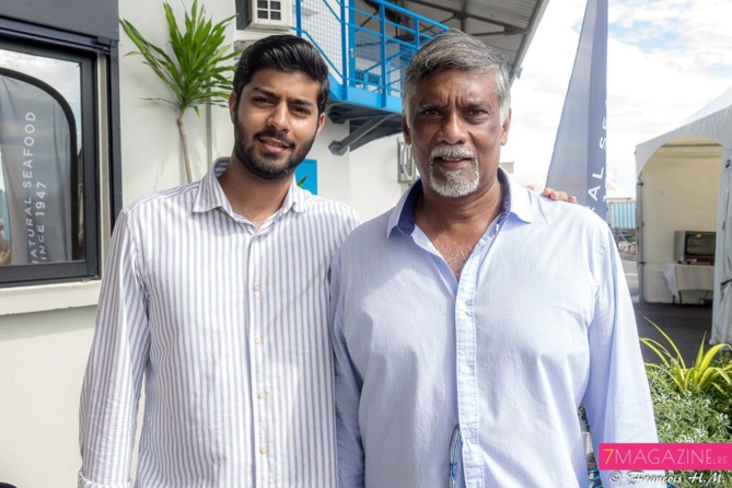 Patrick Ramassamy (à droite), chef au Choka Bleu, et son fils Narendra