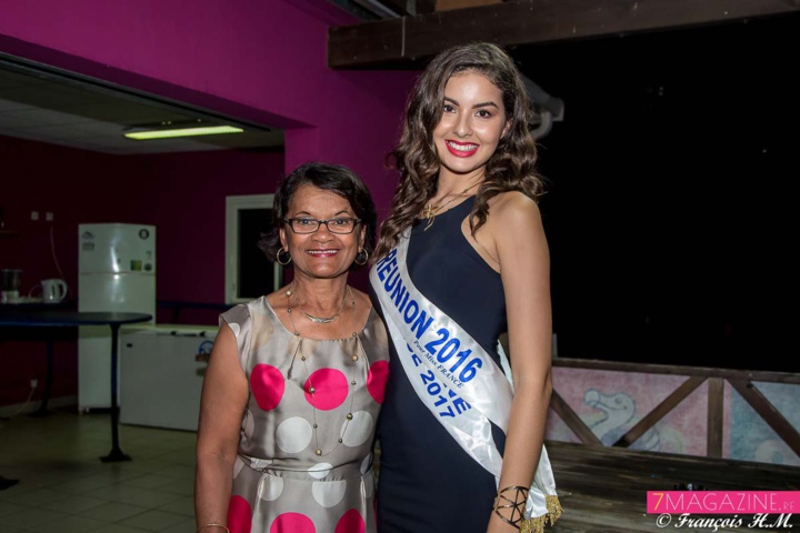 Avec madame Horaeau, adjointe au maire de Saint-Leu Avec madame Horaeau, adjointe au maire de Saint-Leu