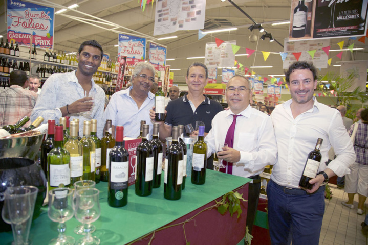 Mr Errapa, Mr Soubaya, Mr Lino, TTP et un représentant en vins, Mr Capdeville Mr Errapa, Mr Soubaya, Mr Lino, TTP et un représentant en vins, Mr Capdeville