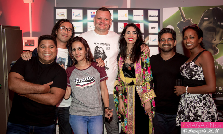 Yannick Courtois, Pascal Wong-Fong, AUrélia Mengin et l'équipe d'O'tv Yannick Courtois, Pascal Wong-Fong, AUrélia Mengin et l'équipe d'O'tv