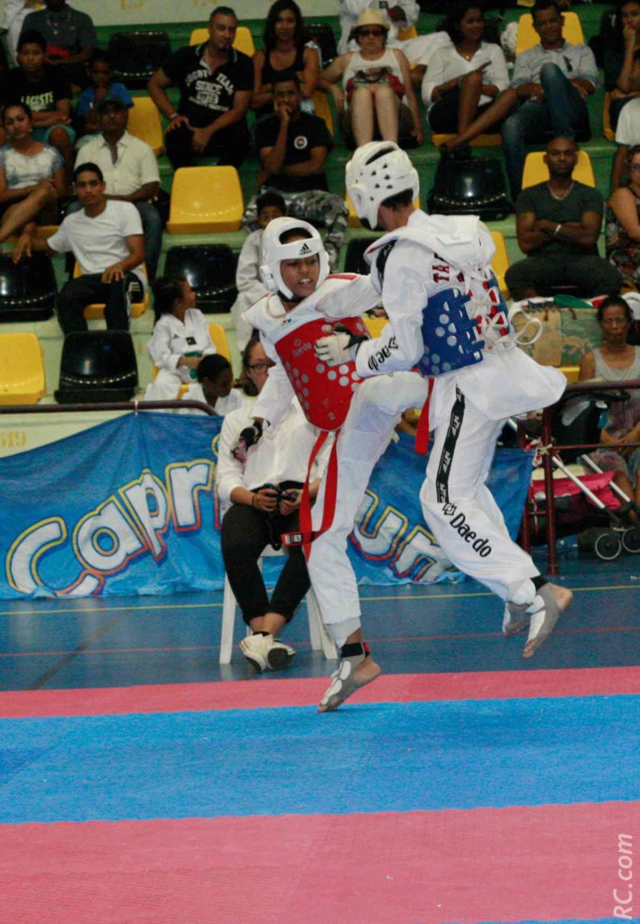 Vous avez dit « karaté volant » ? Vous avez dit « karaté volant » ?