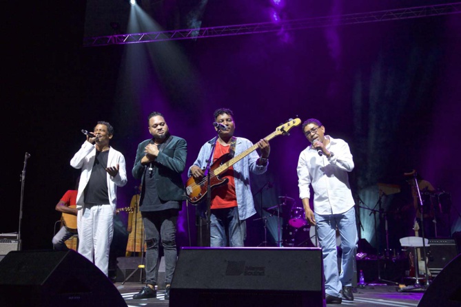 Ambiance de folie pour les 25 ans de Cassiya! Ambiance de folie pour les 25 ans de Cassiya!