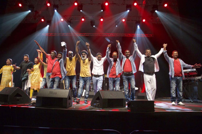 Ambiance de folie pour les 25 ans de Cassiya! Ambiance de folie pour les 25 ans de Cassiya!