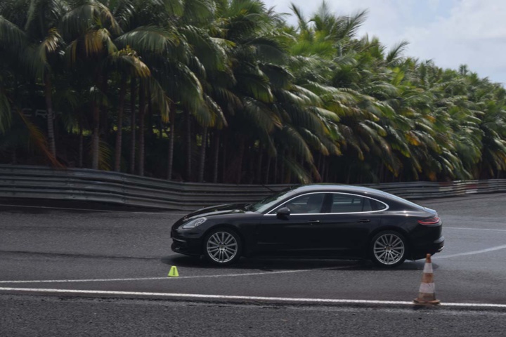 Freinage à la hauteur... Freinage à la hauteur...