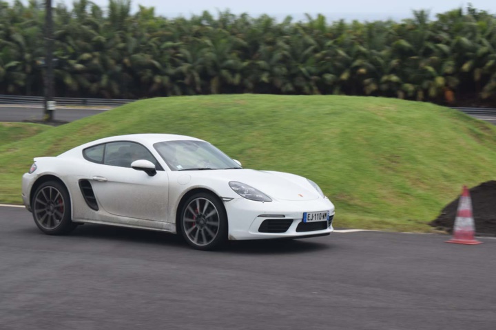 Agile et fonceuse Agile et fonceuse