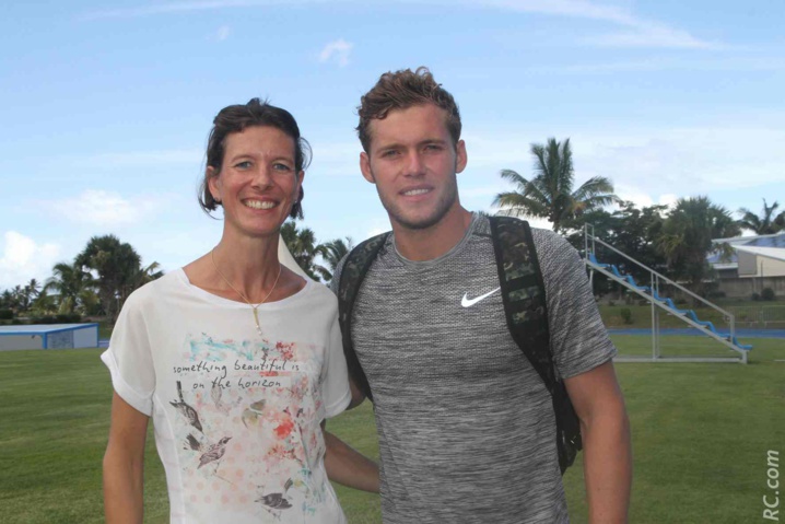 Anne Atia, qui a fait partie de l'équipe de France et membre du Comité Directeur de la LRA Anne Atia, qui a fait partie de l'équipe de France et membre du Comité Directeur de la LRA