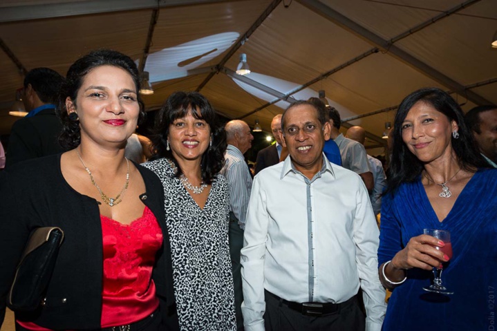 Mariam Locate, architecte, Nasrine et Ibrahim Patel, commerçant, et Elisemène Tambouran Mariam Locate, architecte, Nasrine et Ibrahim Patel, commerçant, et Elisemène Tambouran