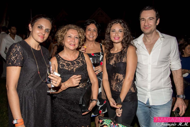 Des invités de la soirée Des invités de la soirée