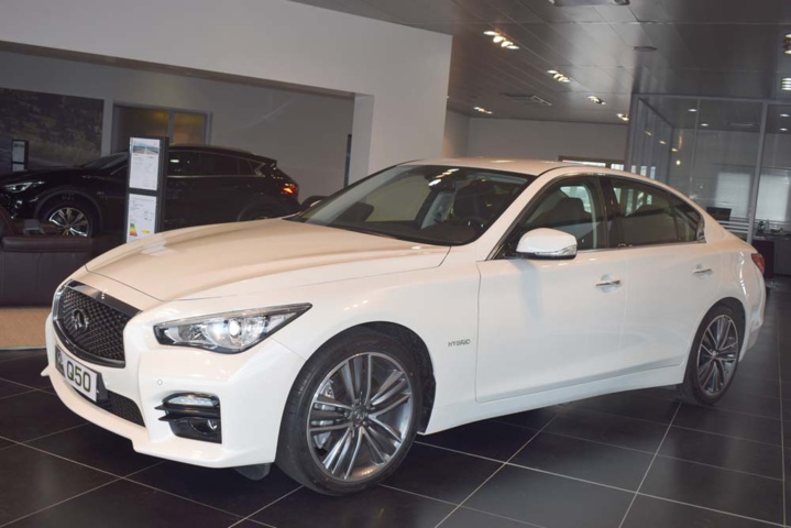 Infiniti: la marque de luxe de Nissan lancée dans l'île Infiniti: la marque de luxe de Nissan lancée dans l'île