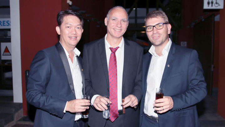 Van-Nhat Nguyen, Jean-René Duchmann, et Jean-Baptiste Oustric Van-Nhat Nguyen, Jean-René Duchmann, et Jean-Baptiste Oustric