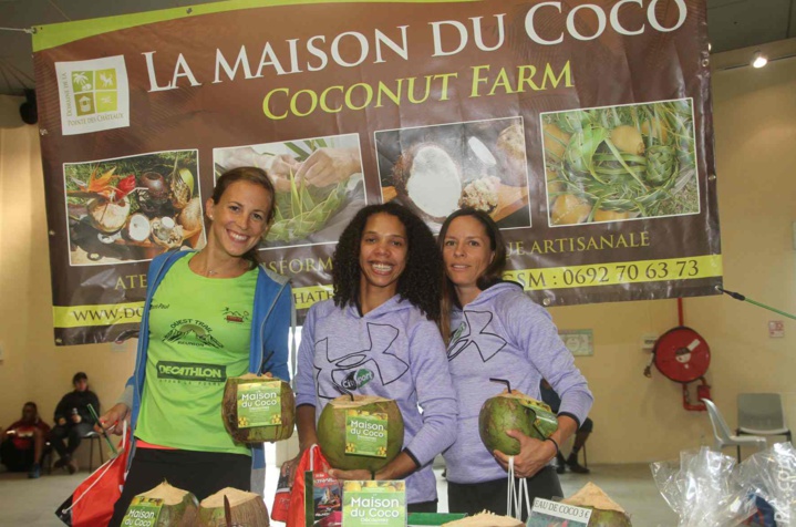 Le coco, c'est bon pour les performances sportives, n'est-ce pas Mesdames? Le coco, c'est bon pour les performances sportives, n'est-ce pas Mesdames?