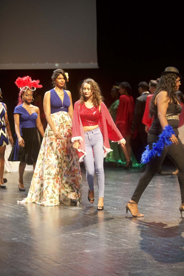 Un défilé lycéen "Chic & Choc" à Saint-Benoît Un défilé lycéen "Chic & Choc" à Saint-Benoît